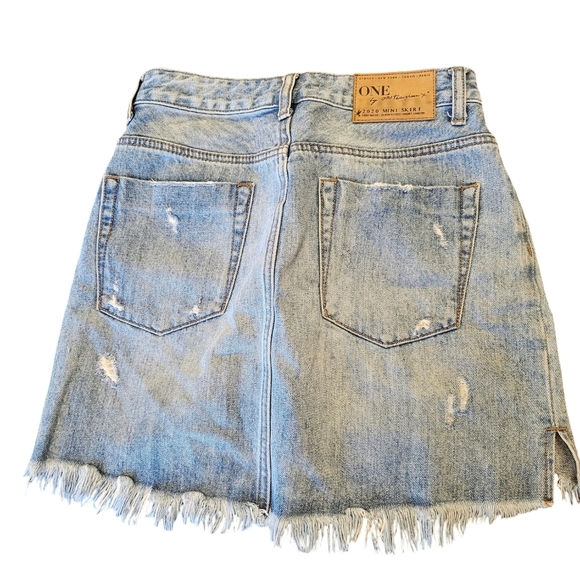 One by One Teaspoon X 2020 Mini Skirt High Waisted Fringe Distressed Denim - Picture 2 of 6